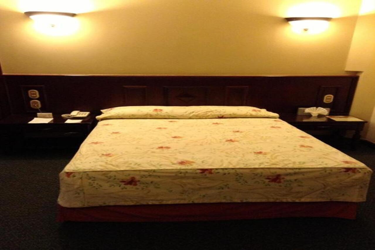 Hotel Real De Uruapan Uruapan  Экстерьер фото