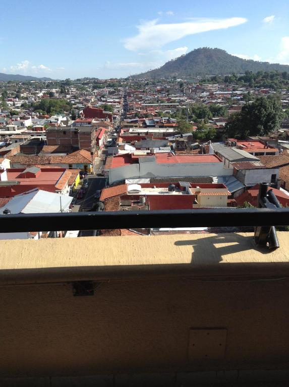 Hotel Real De Uruapan Uruapan  Экстерьер фото