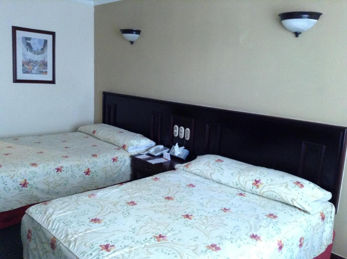 Hotel Real De Uruapan Uruapan  Экстерьер фото
